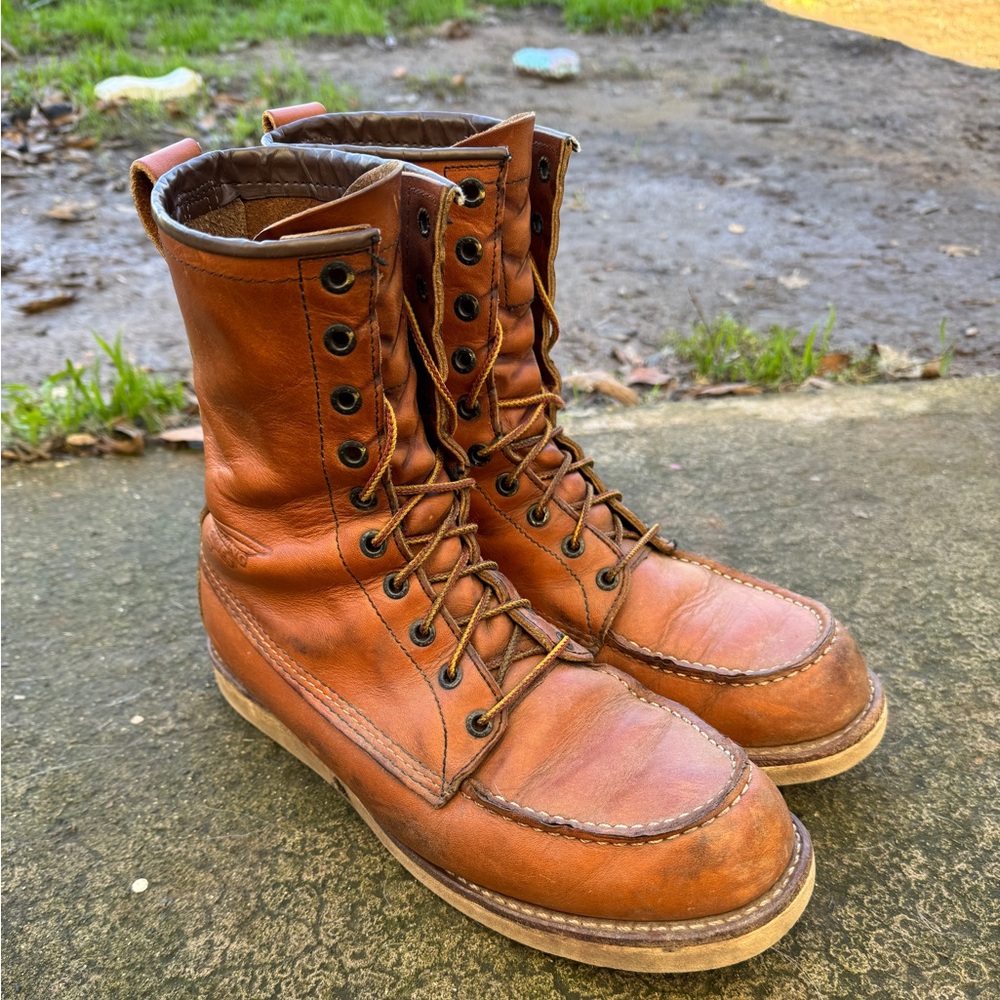 Red Wing moc toe boots. Model #10877. Size 9.5D.